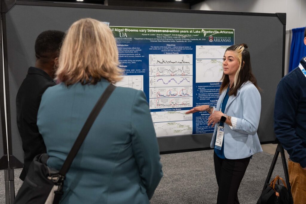 ace25-poster-competition-algal-blooms