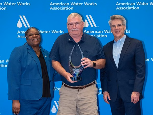 fuller-award-kelly-arnold-2025